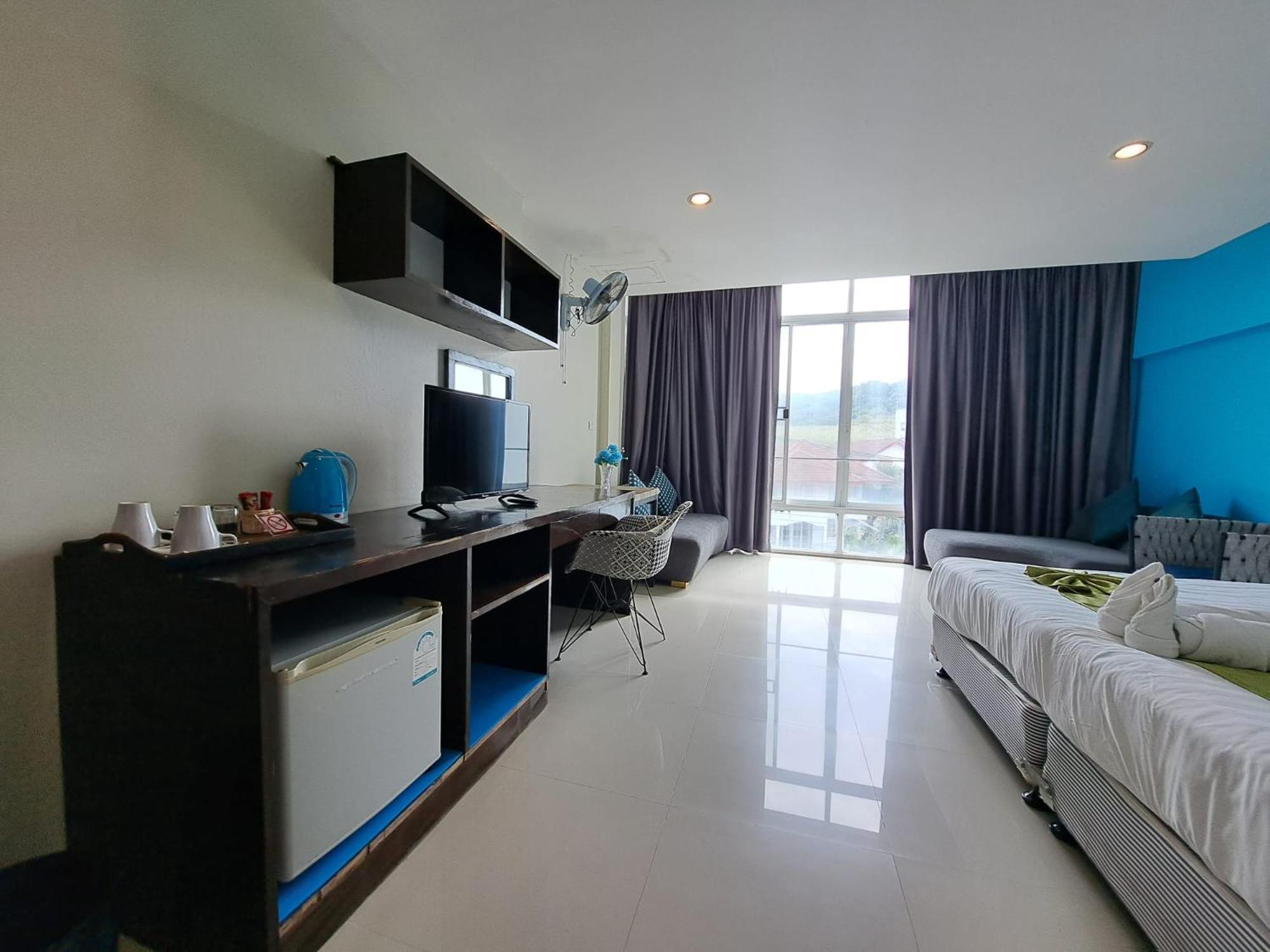 Baan Oui Guest House - Nai Harn Phuket Luaran gambar