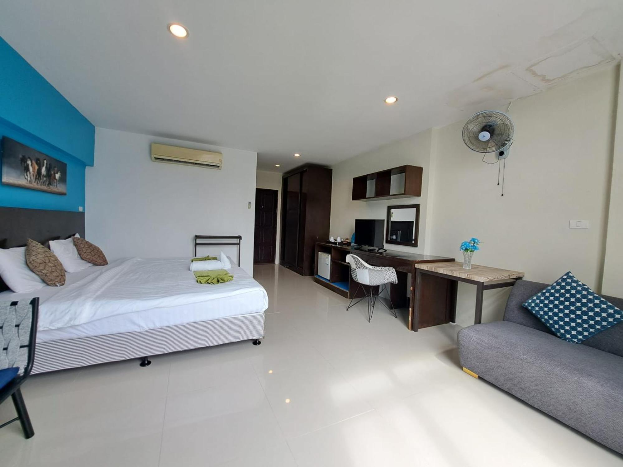 Baan Oui Guest House - Nai Harn Phuket Luaran gambar