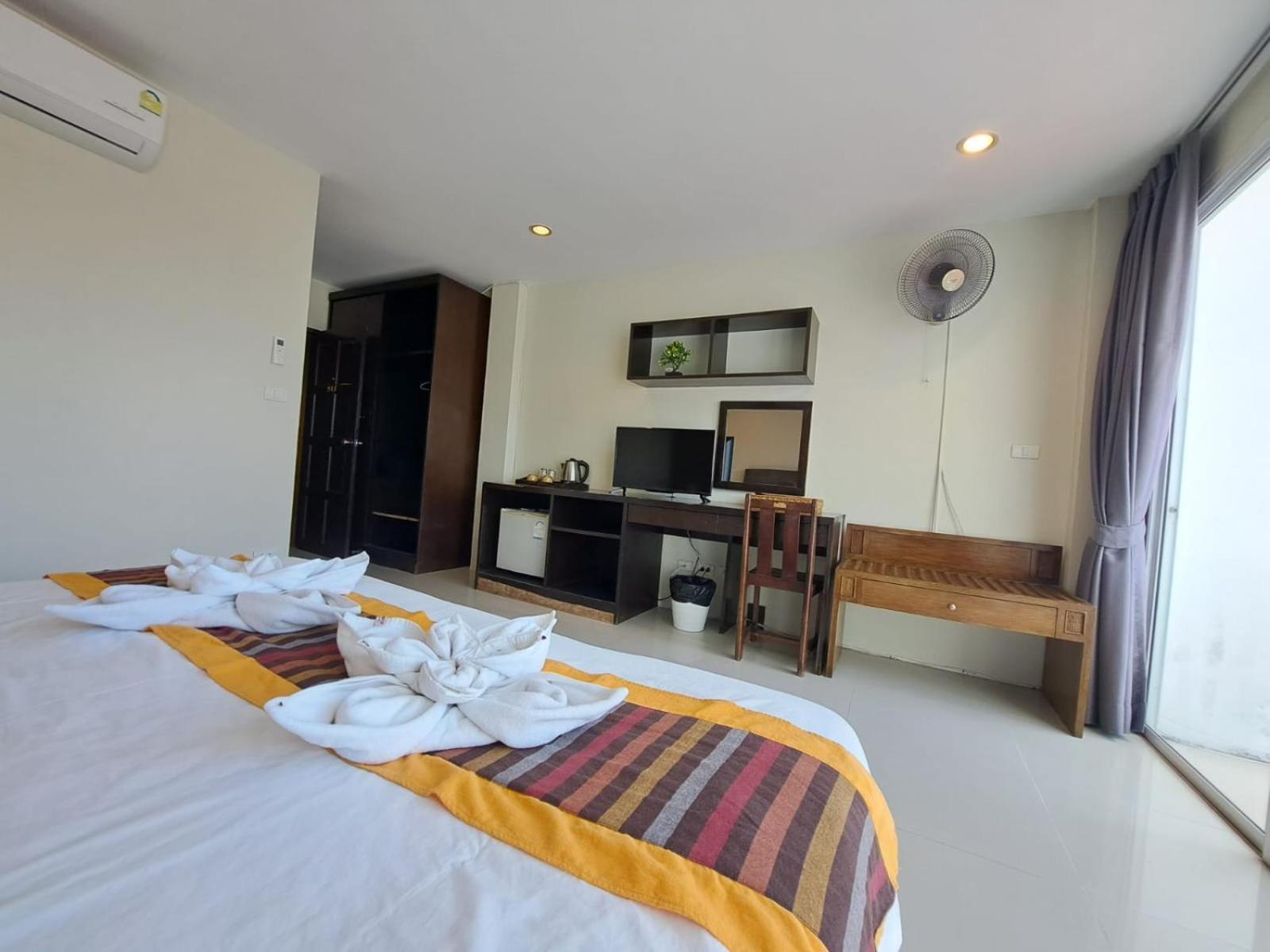 Baan Oui Guest House - Nai Harn Phuket Luaran gambar